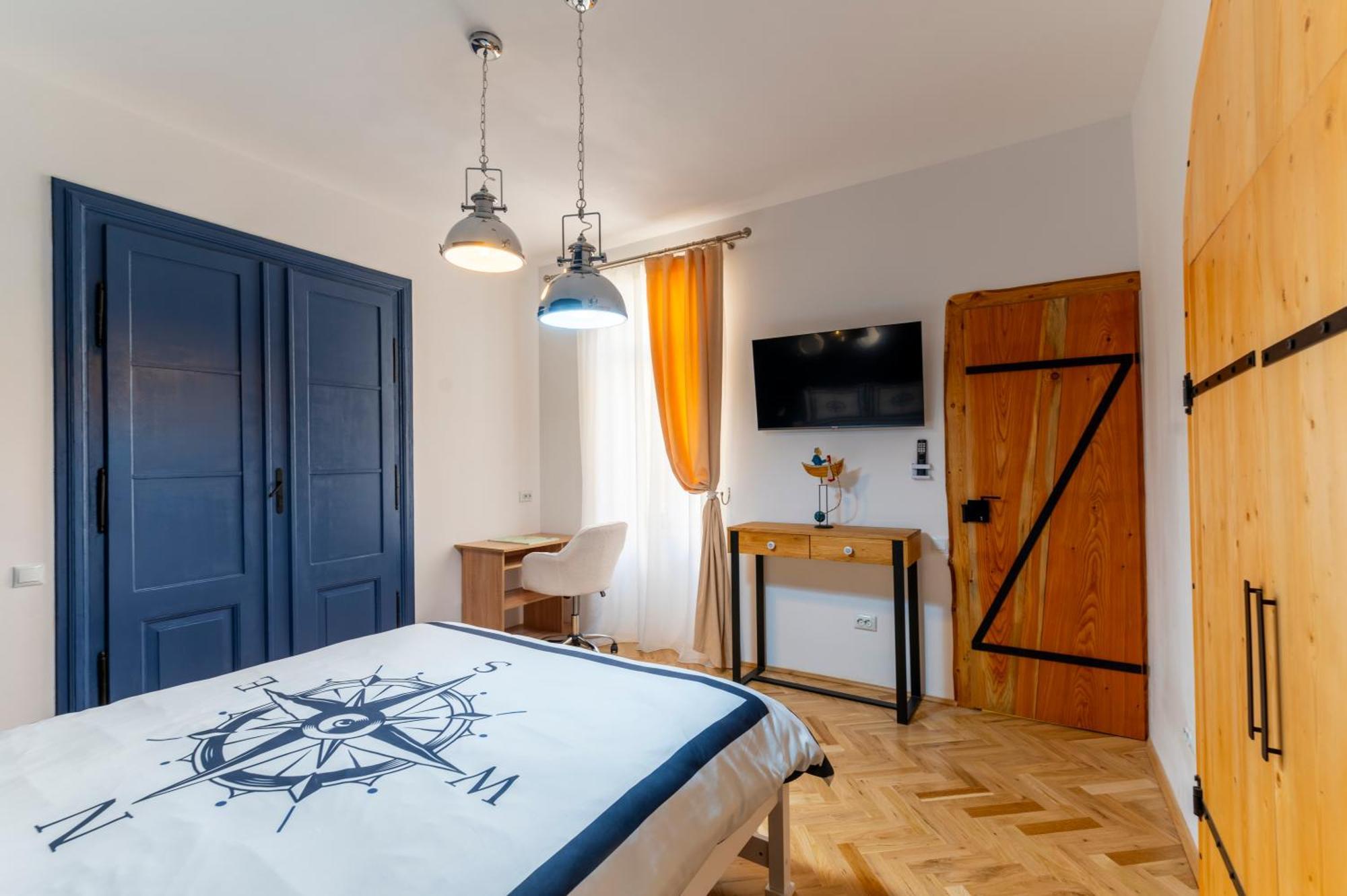 Luxurious Apartment In Old Town - Ultra Central ブラショフ エクステリア 写真