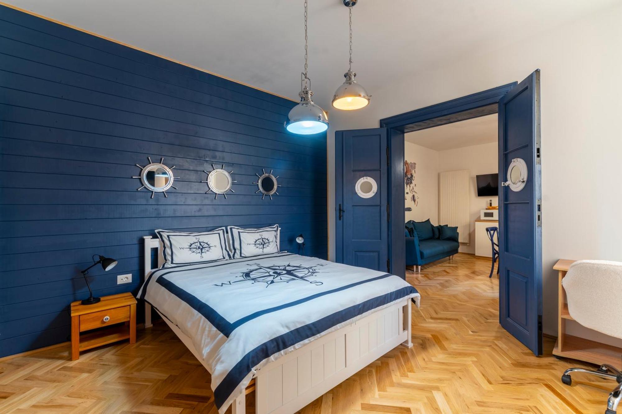 Luxurious Apartment In Old Town - Ultra Central ブラショフ エクステリア 写真