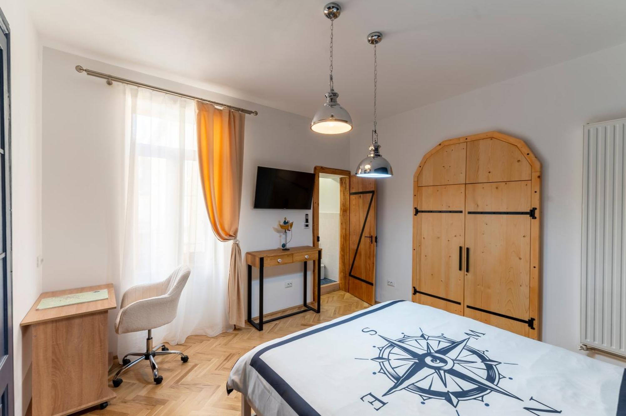 Luxurious Apartment In Old Town - Ultra Central ブラショフ エクステリア 写真